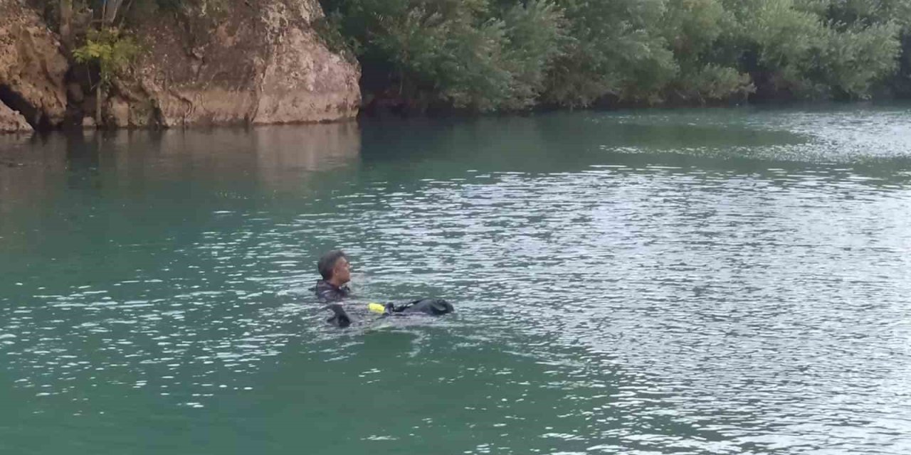 Babasıyla Pikniğe Giden 20 Yaşındaki Genç Dicle Nehri’nde Boğularak Hayatını Kaybetti