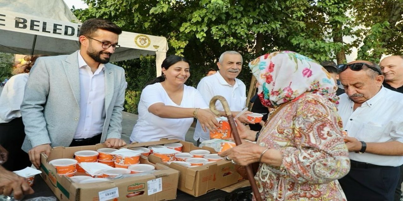 Cizre Belediyesi'nden Aşure İkramı