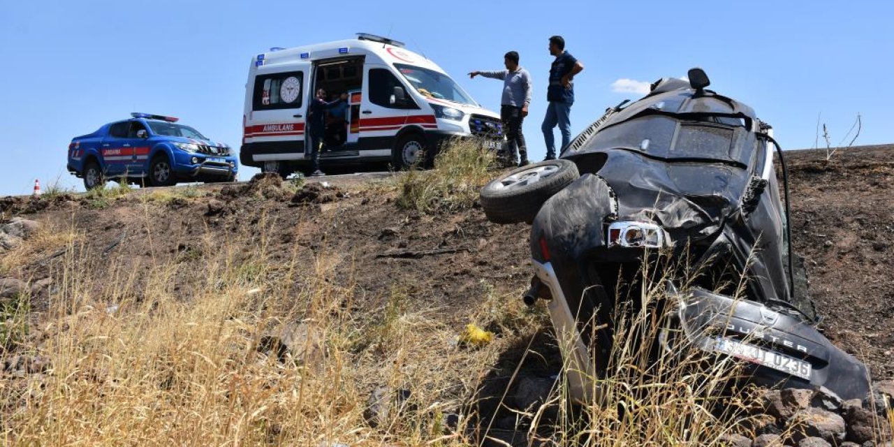 Siverek'te otomobil şarampole devrildi: 1 ölü, 3 yaralı