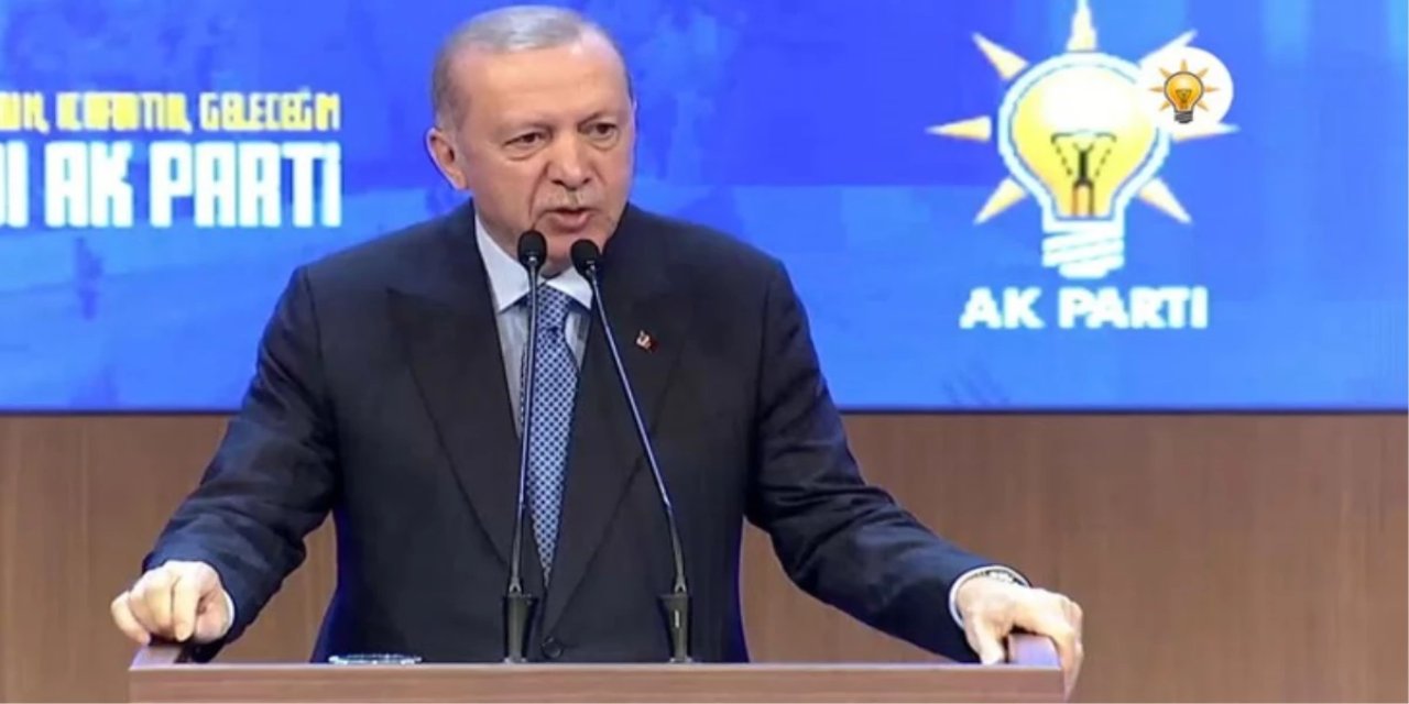 Cumhurbaşkanı Erdoğan açıklamalarda bulunuyor