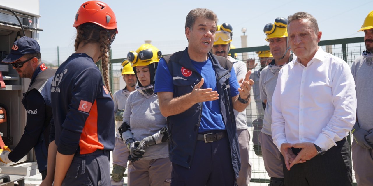 Şırnak'ta AFAD gönüllülerine arama kurtarma ve ilk yardım eğitimi veriliyor