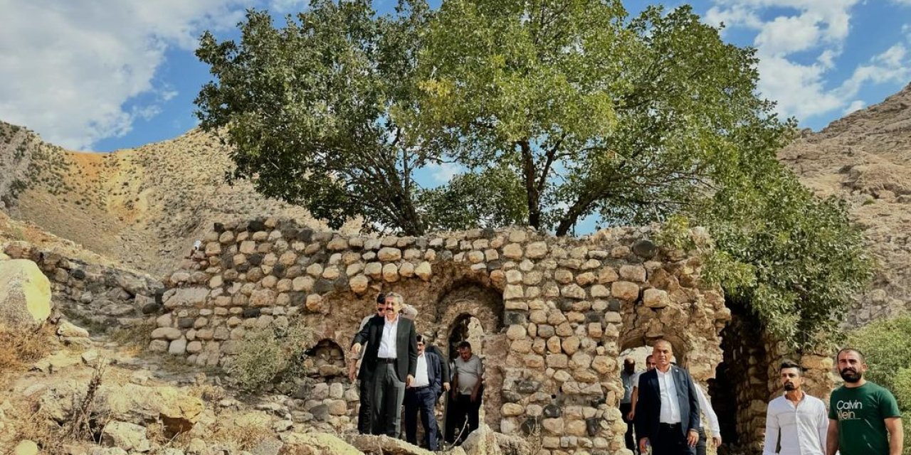 Feqiye Teyran Cami ve Medresesi Restore Edilecek!