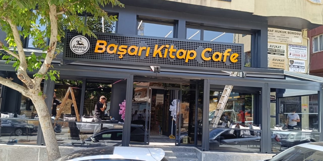 Şırnak’ın Yeni Gözdesi: Gençlere Özel Başarı Kitap Cafe Açıldı