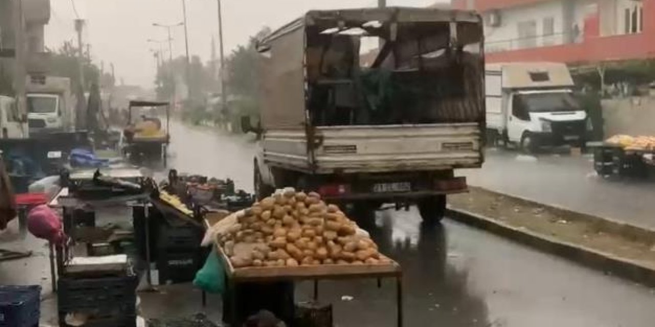 Mardin'de sağanak yağış etkisini gösterdi