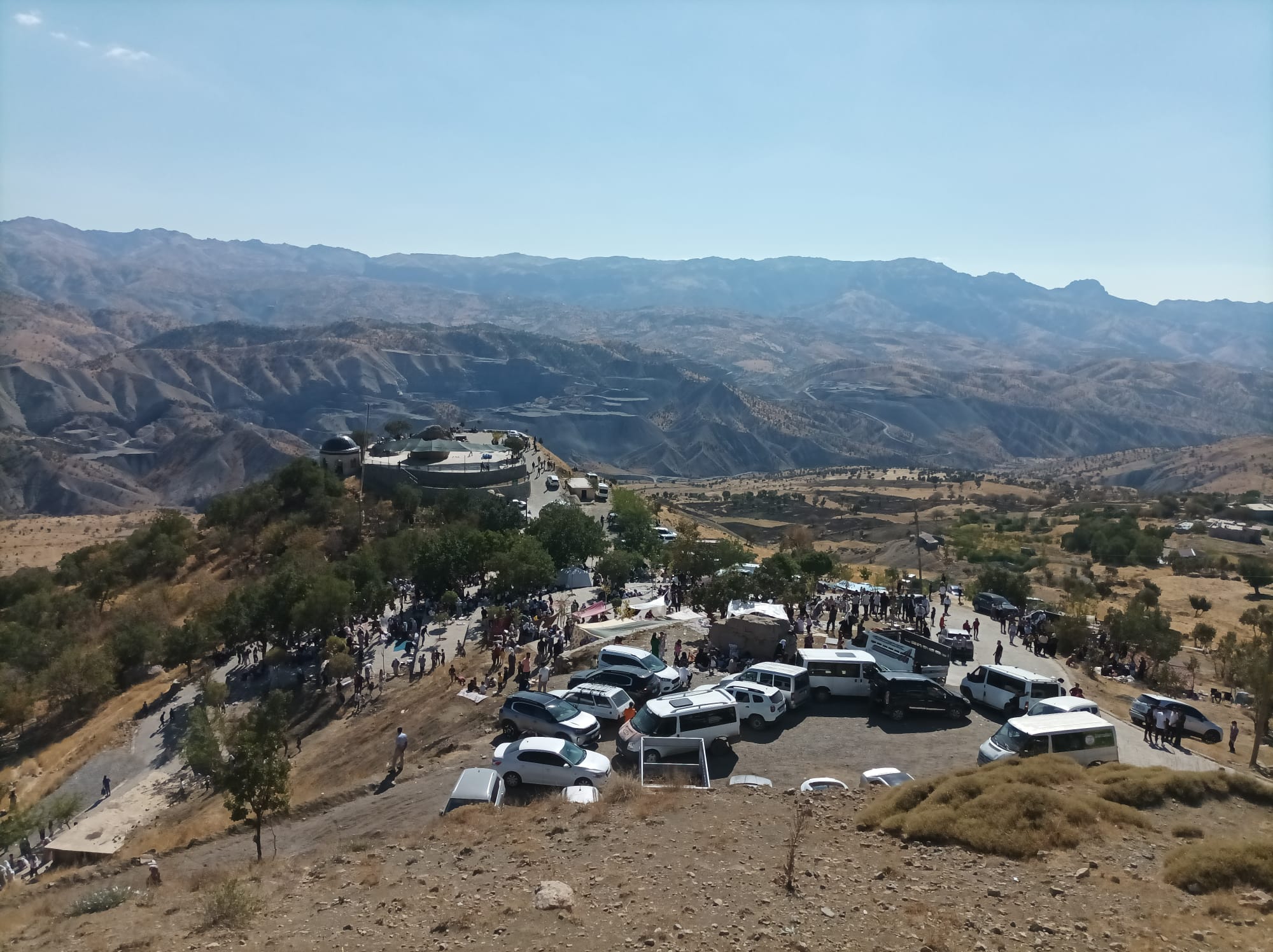 Şırnak'ın Asırlık Geleneği: Cudi Dağı Eteklerindeki Balveren Mezarlığı Etkinliği