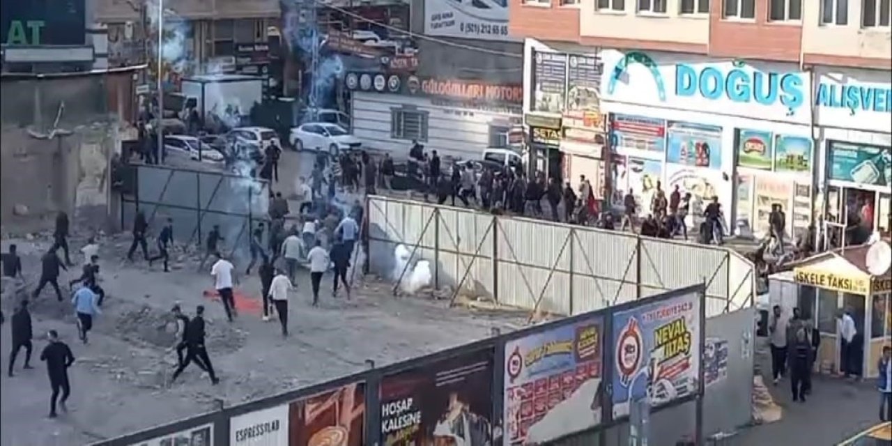 Van’da kavga meydan savaşına dönüştü! Polis silah kullandı