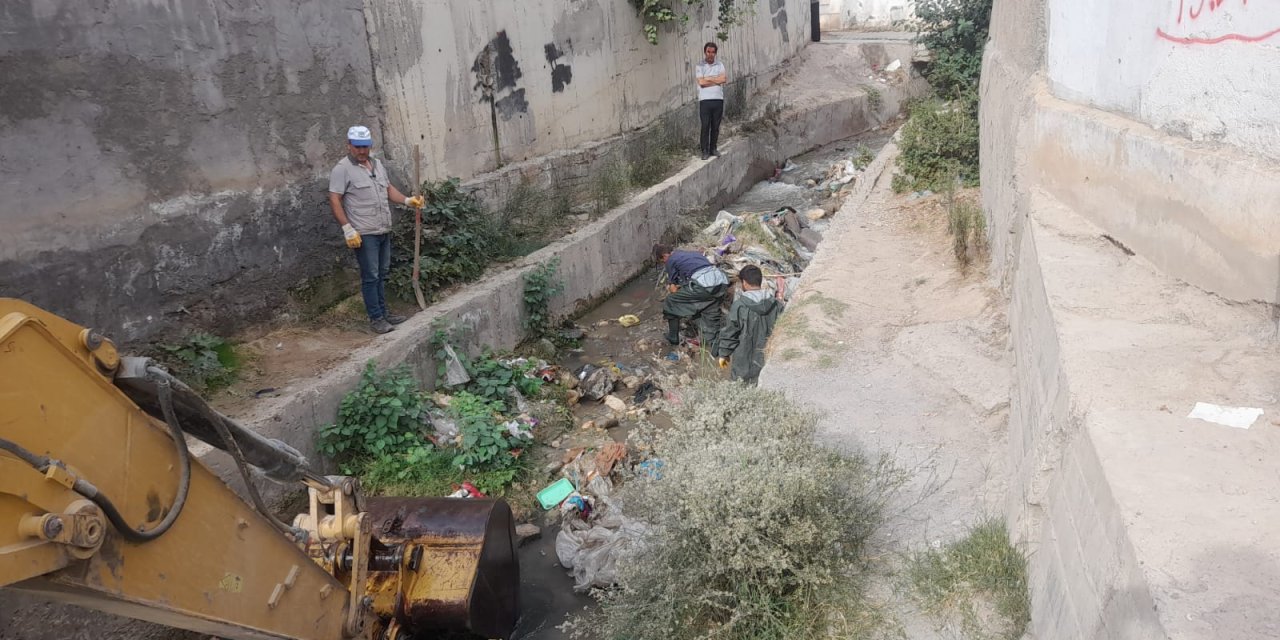 Cizre’de sel baskınlarının önlenmesi için çalışma başlatıldı