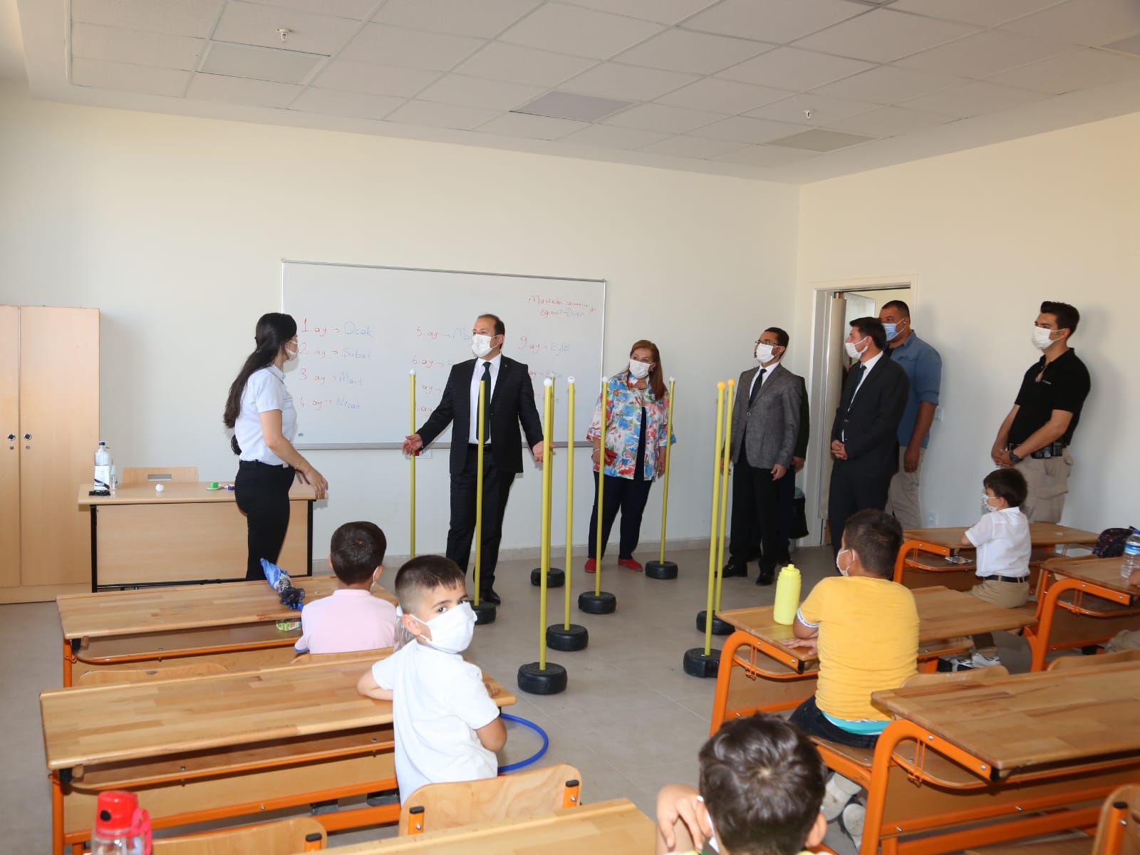 Vali Pehlivan Cizre’deki Okulları Ziyaret Etti