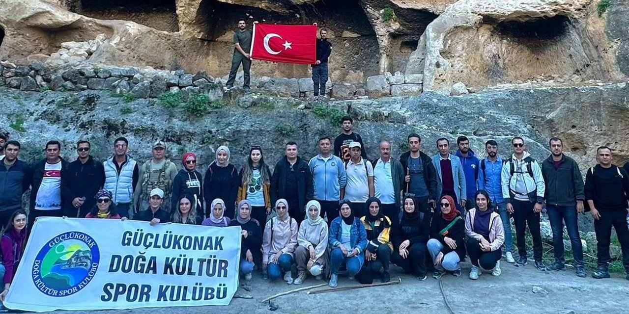 Güçlükonak'ta Cumhuriyet'in 101’ında Doğa Yürüyüşü Etkinliği