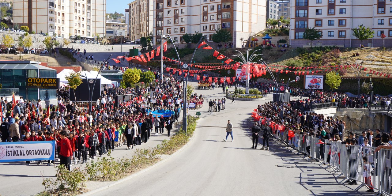 Şırnak'ta 29 Ekim Cumhuriyet Bayramı Coşkusu