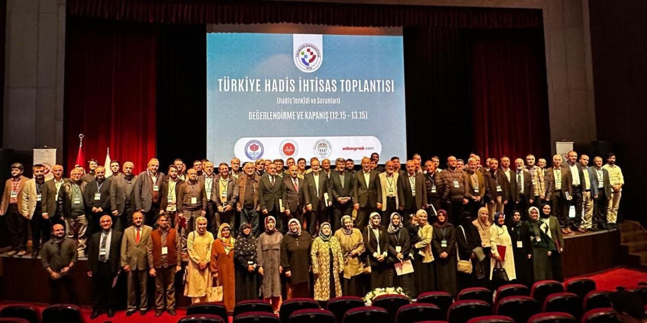 Şırnak Üniversitesi Öğretim Üyeleri Trabzon’da "Türkiye Hadis İhtisas Toplantısı’na" Katıldı