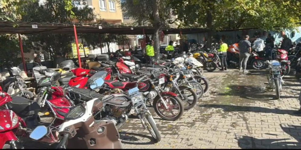 Polis denetime çıktı! Onlarca çalıntı motosiklet ele geçirildi