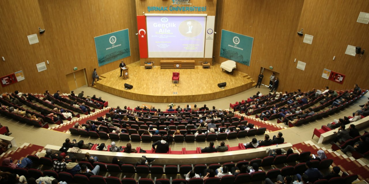 Şırnak Üniversitesi’nde “Gençlik ve Aile” Konulu Konferans