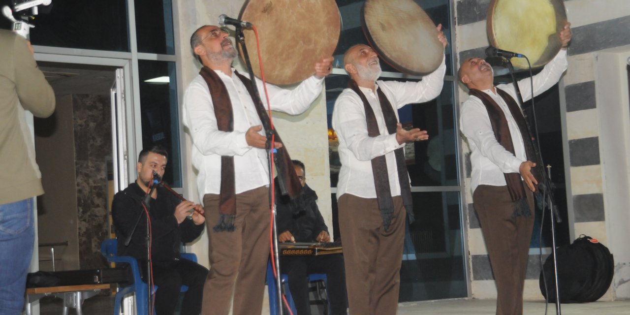 Grup Tillo Cizre'de Konser Verdi