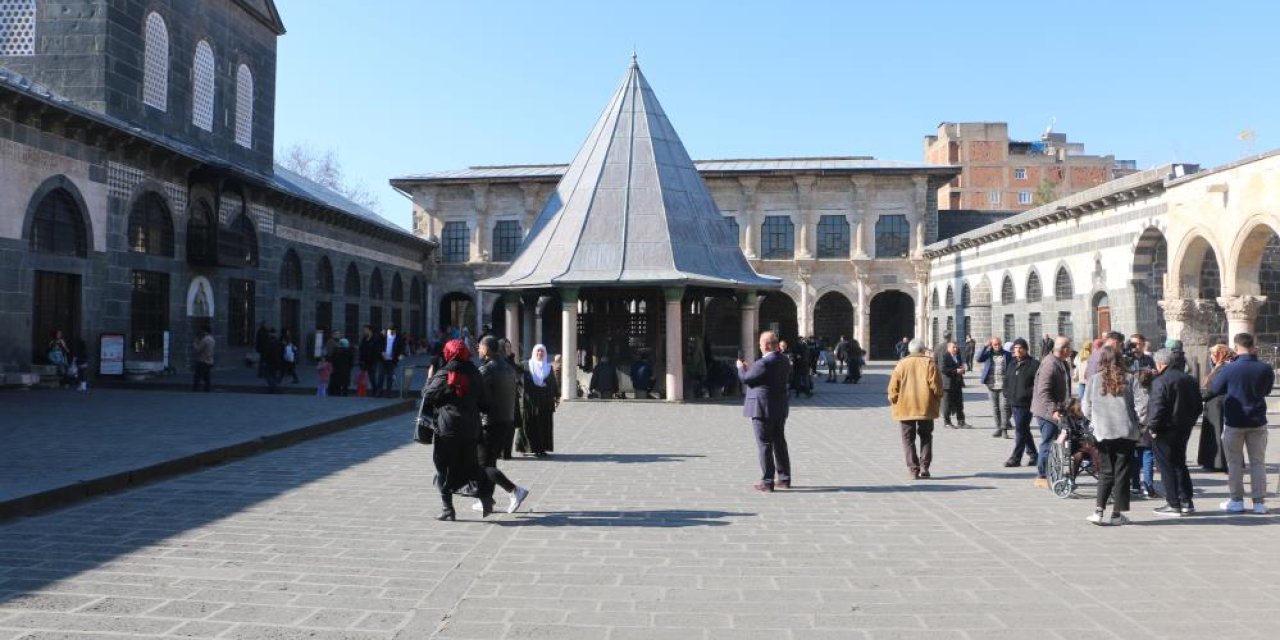 Diyarbakır kış aylarında da yerli ve yabancı turistleri ağırlıyor