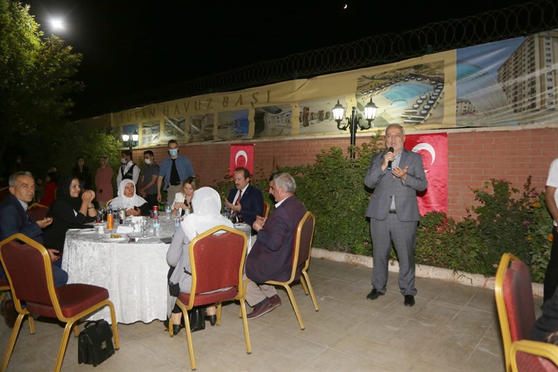 “15 Temmuz Demokrasi ve Milli Birlik Günü” Vesilesiyle Şehit ve Gazi Aileleri Onuruna Yemek Organizasyonu Düzenlendi