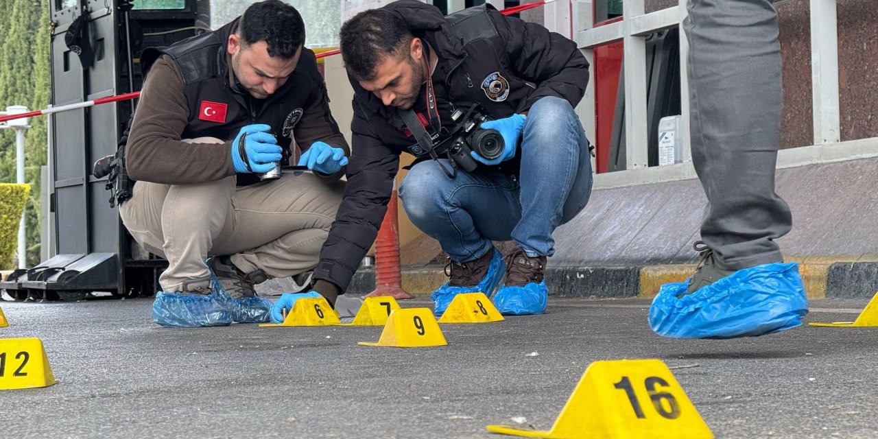 Havalimanında arbede: Silah ateş aldı: 1'i polis 2 yaralı