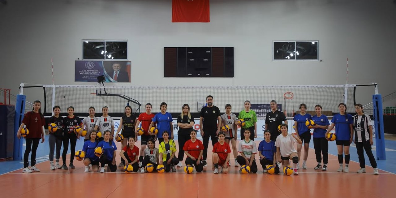 Cizre Belediyesi Voleybol Takımı, Altyapı Çalışmalarına Hız Kesmeden Devam Ediyor