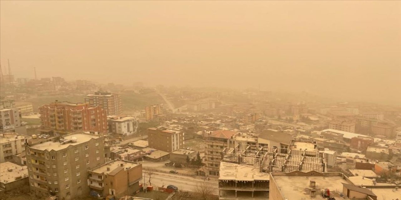Şırnak’ta toz taşınımı etkili oluyor