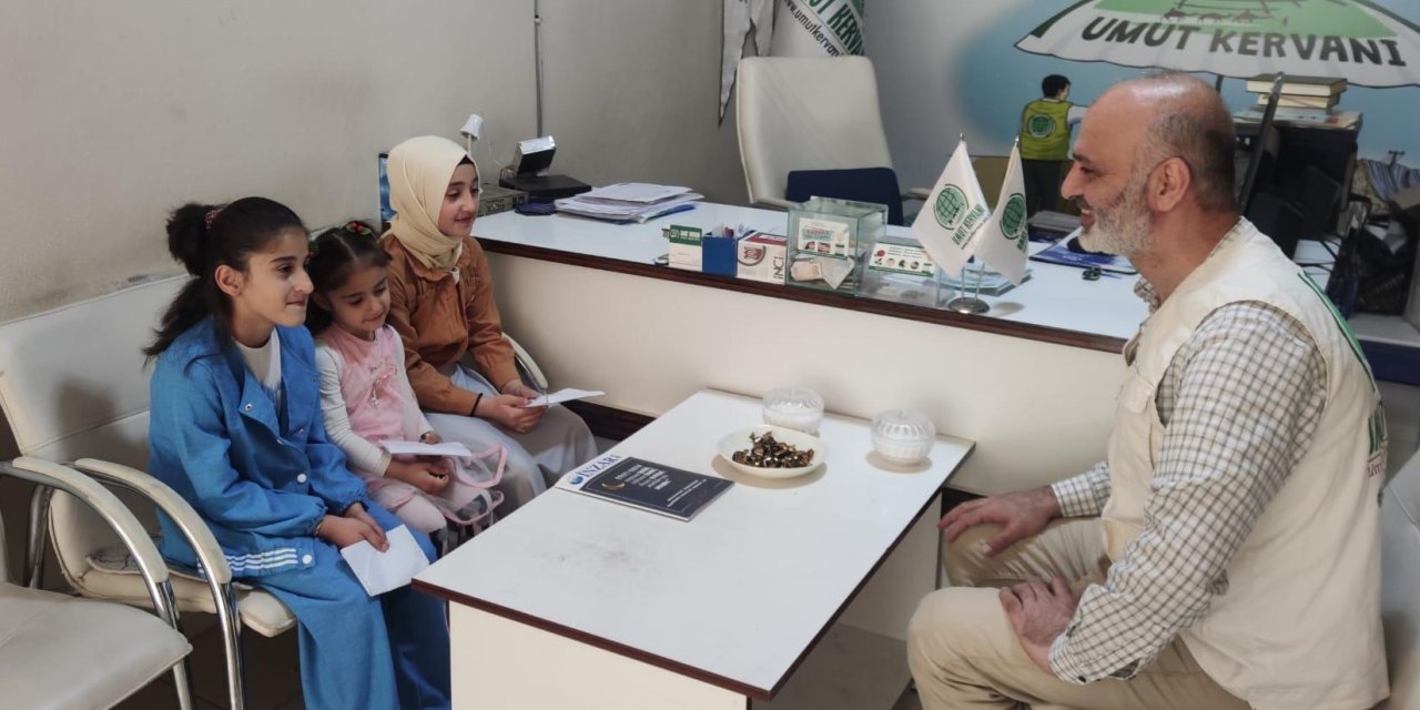 Cizreli çocuklar bayramda topladıkları harçlıkları Gazze'ye bağışladı