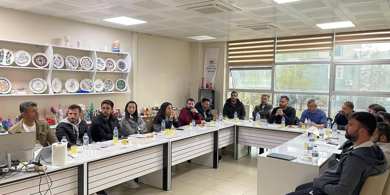 Şırnak’ta Badminton Rüzgârı Esecek: Okul Sporları Küçükler Grup Müsabakaları Başlıyor!