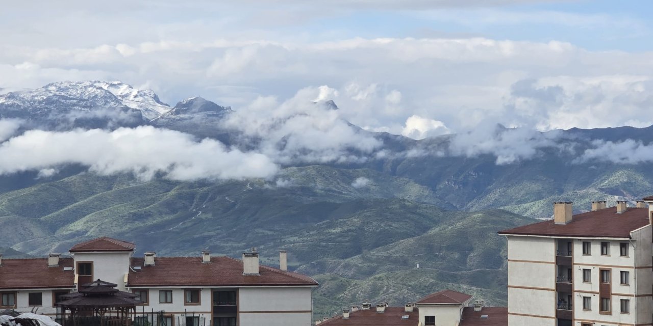 Şırnak’ta Nisan’da Kar Sürprizi