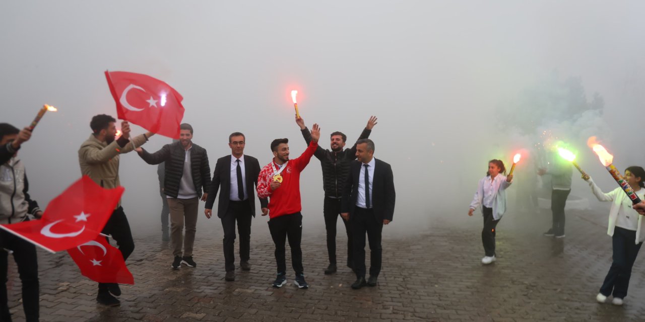 Avrupa şampiyonu Harun Algül’e, Şırnak'ta Görkemli Karşılama