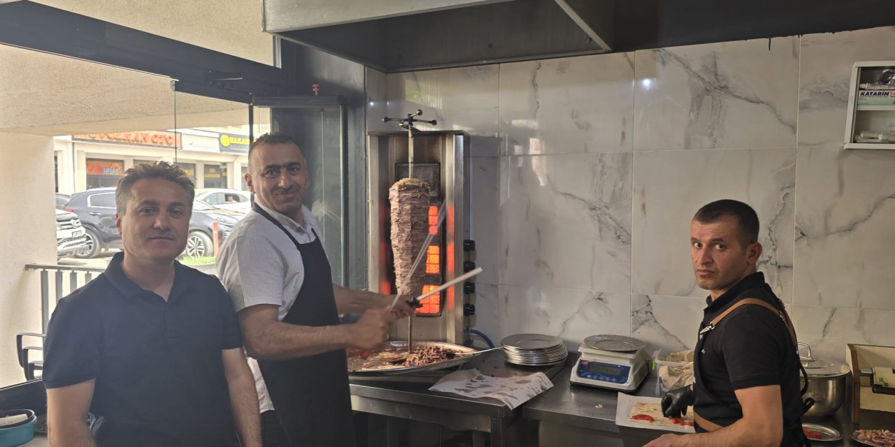 Şırnak’ta 28 Yıllık Emeğin Efsanesi: Faik Usta’dan Yaprak Döner Sanatı