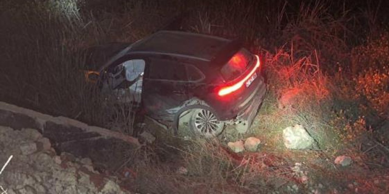 Kızıltepe'de şarampole yuvarlanan cipte 2 kişi yaralandı