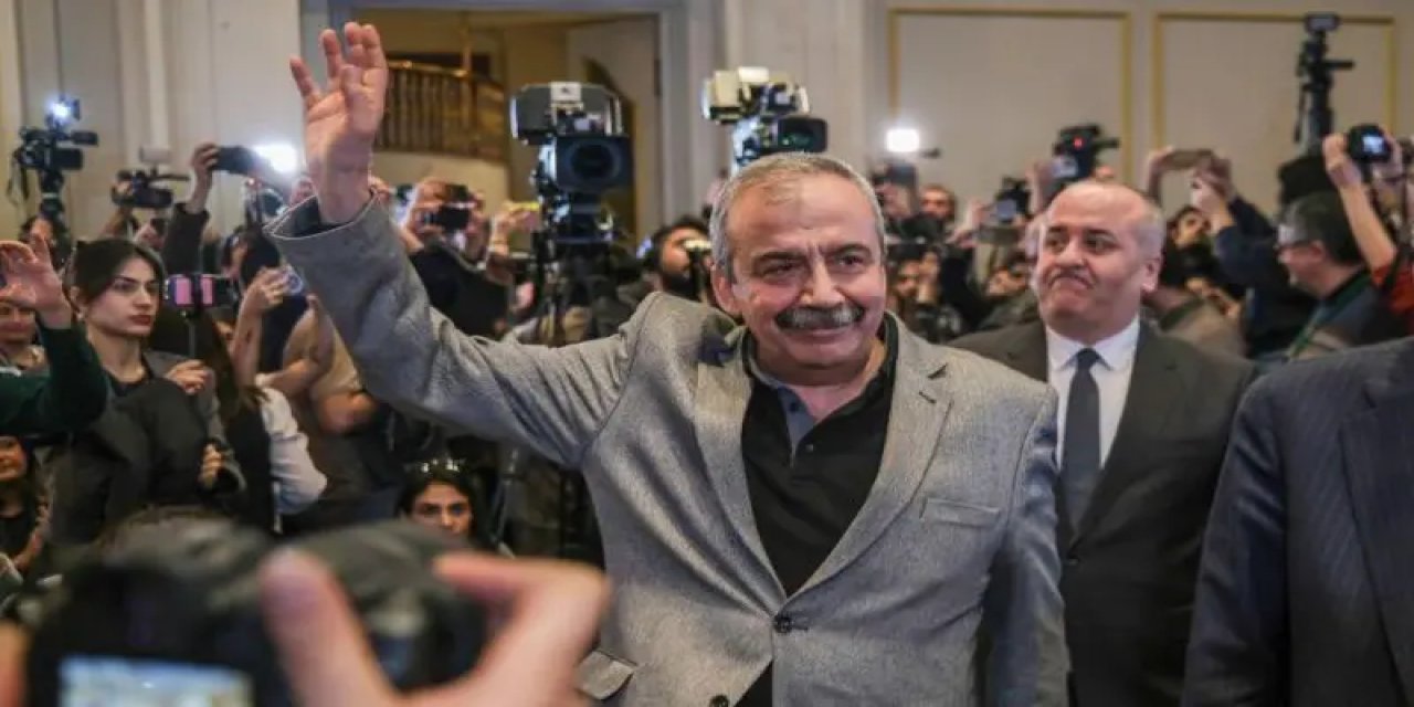 Sırrı Süreyya Önder’in Cenaze Töreni ve Defin Yeri Belli Oldu