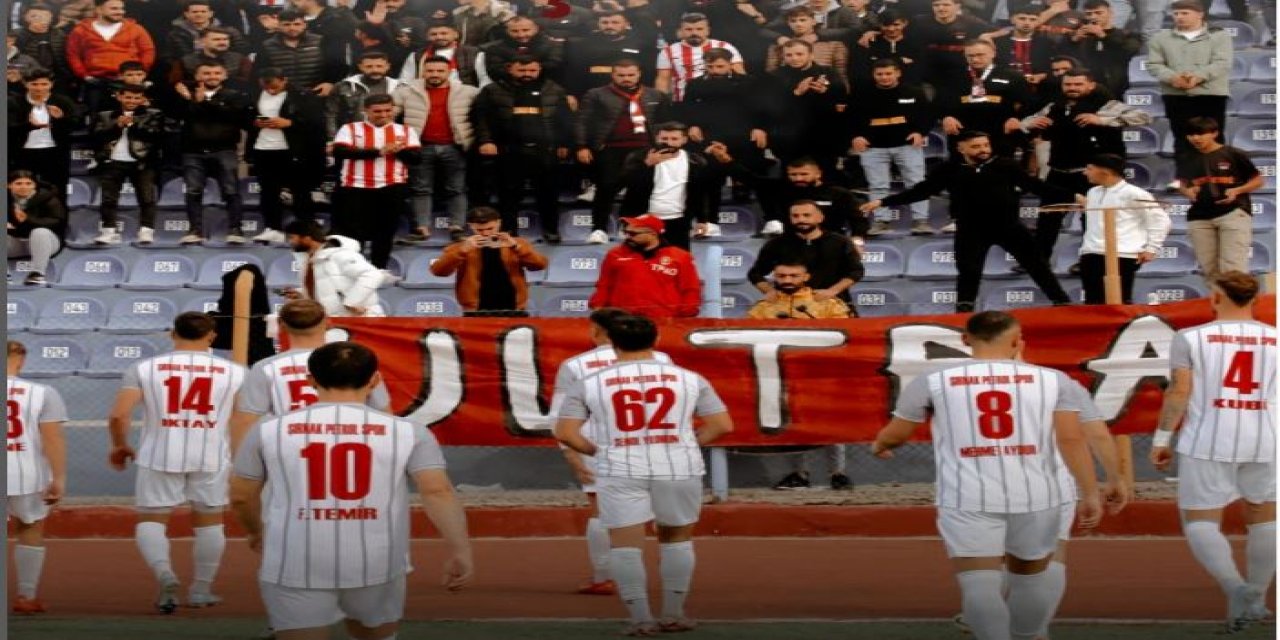 Taraftarlardan Şırnak Petrol Spor Oyuncularına 100 Bin TL Galibiyet Ödülü