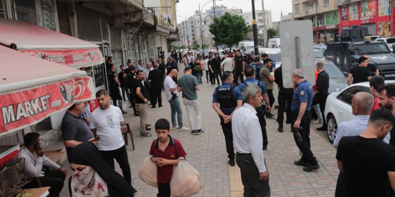 Şırnak’ta iki grubun tartışması bıçaklı kavgaya dönüştü: 2 yaralı