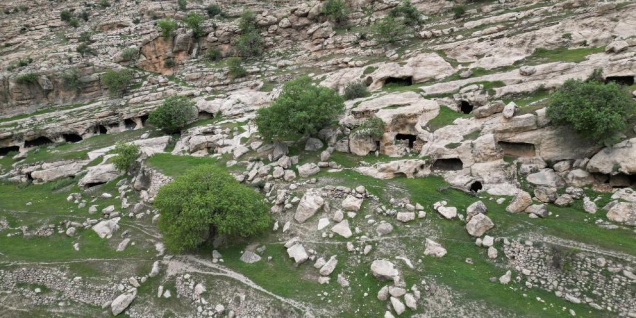 Şırnak’ta mağara şehri turizme göz kırpıyor
