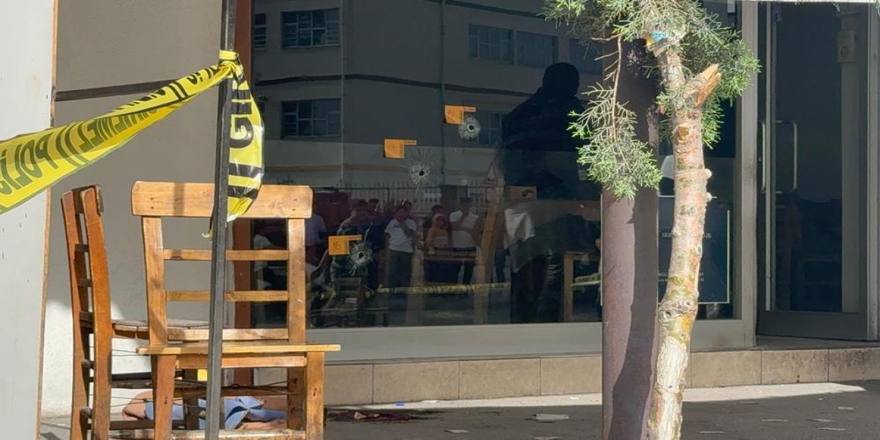 Kurşun yağmuruna tutulan 25 yaşındaki genç hayatını kaybetti