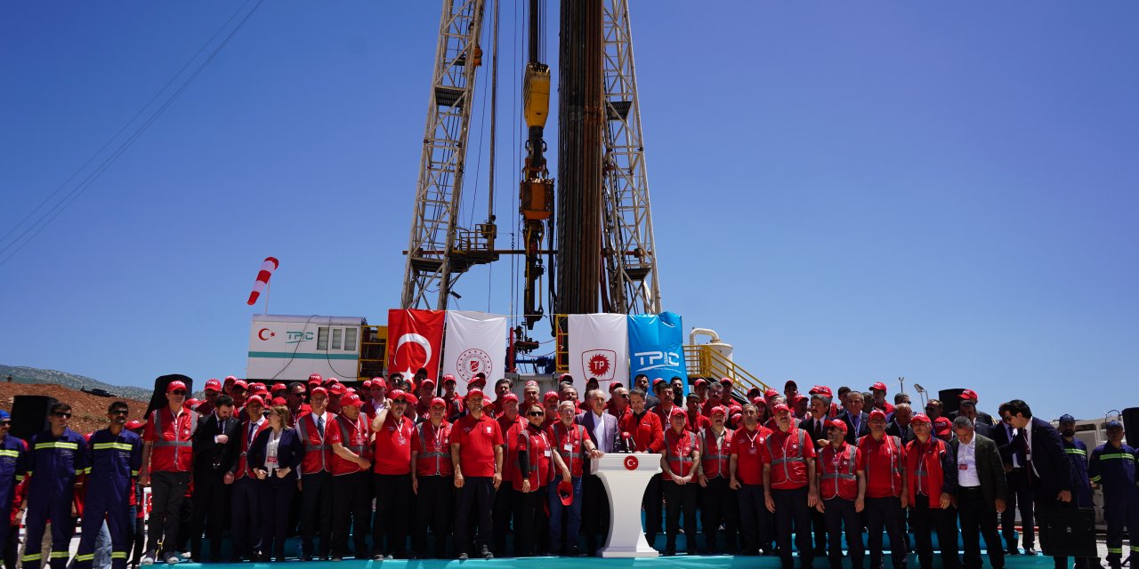 TBMM Başkanı Kurtulmuş: Artık Bu Dağlarda Korku, Ölüm Kurşunlar, Bombalar Değil, Kardeşlik Türküleri Söylenecek