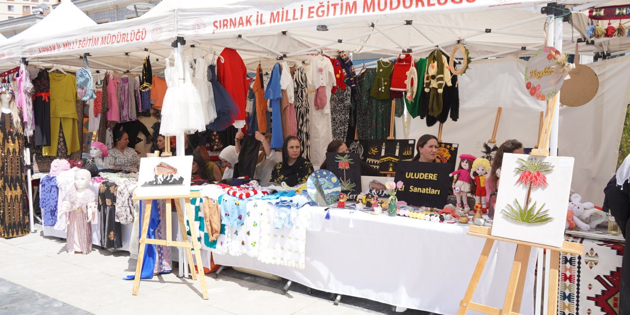 Şırnak’ta Hayat Boy Öğrenme Sergisi! 4 Bin 500 Kursta 17 Bin Kişi Eğitim Gördü