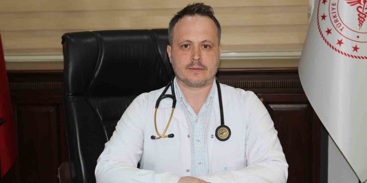 Başhekim Kaynak'tan, Kalp Krizi Vakalarının 20-30'lu Yaşlara İnmesiyle İlgili Açıklama