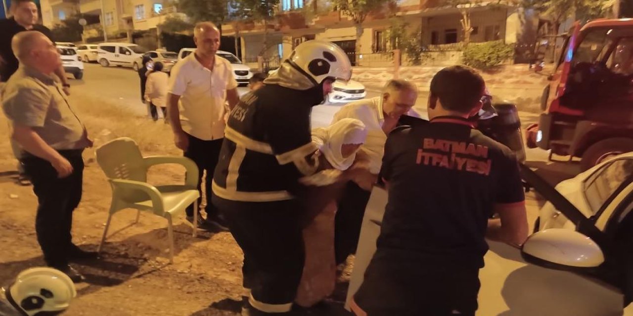 Batman’da markette yangın çıktı: Binada mahsur kalanlar için ekipler seferber oldu