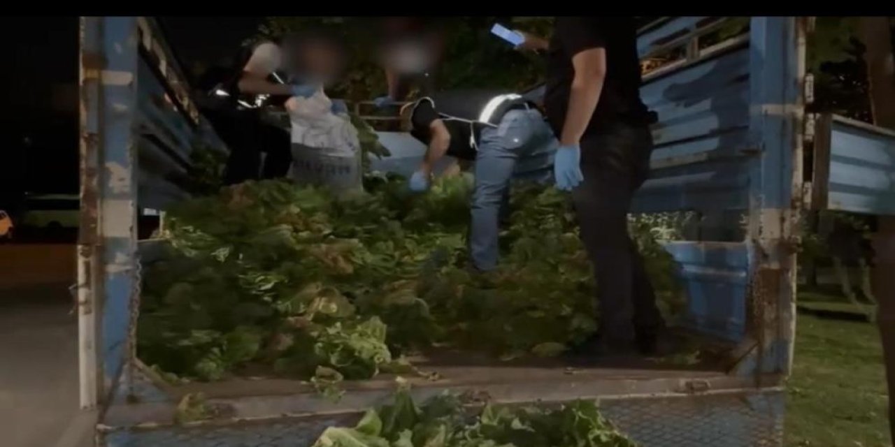 Kamyonet içinde 5 bin 240 paket sigara ele geçirildi