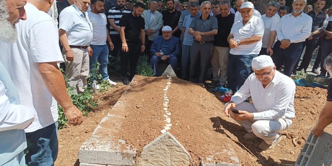 Mardin'de otelde ölü bulunan Danıştay hakimi, Batman'da defnedildi