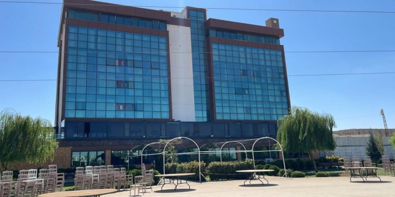 İdil’de Öğrencilerin Barınma Sorunu! Yurt Olarak Kullanılan Otel İle Sözleşme İptal Edildi