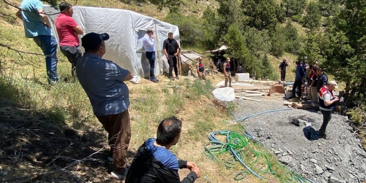 Taş ocağında göçük: Üç işçi hayatını kaybetti