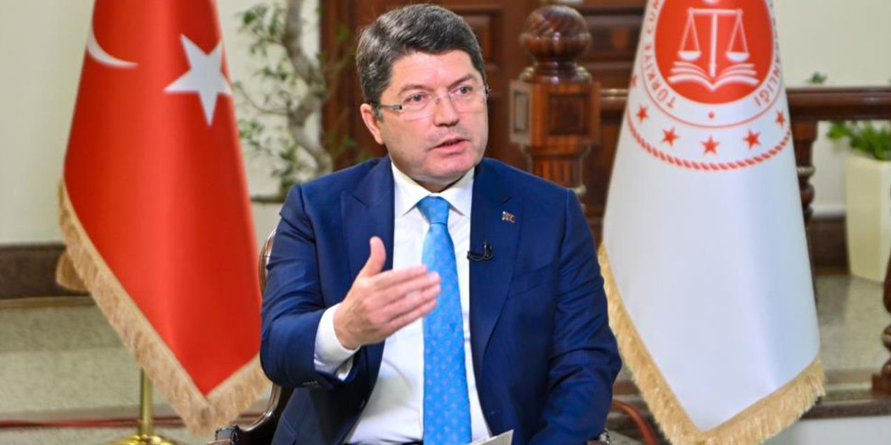 Bakan Tunç: "Peygamberimizin karikatürü çizilmesiyle ilgili soruşturma başlatıldı"