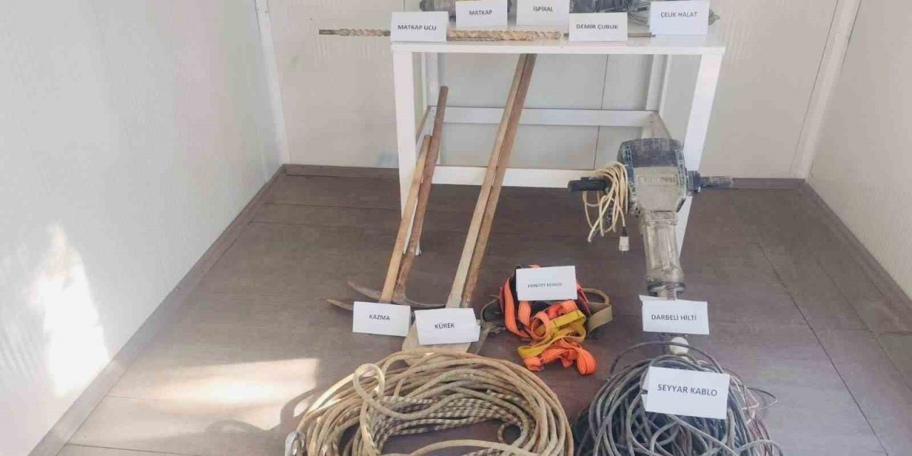 Kaçak Kazı Yapan 9 Şüpheli Yakalandı