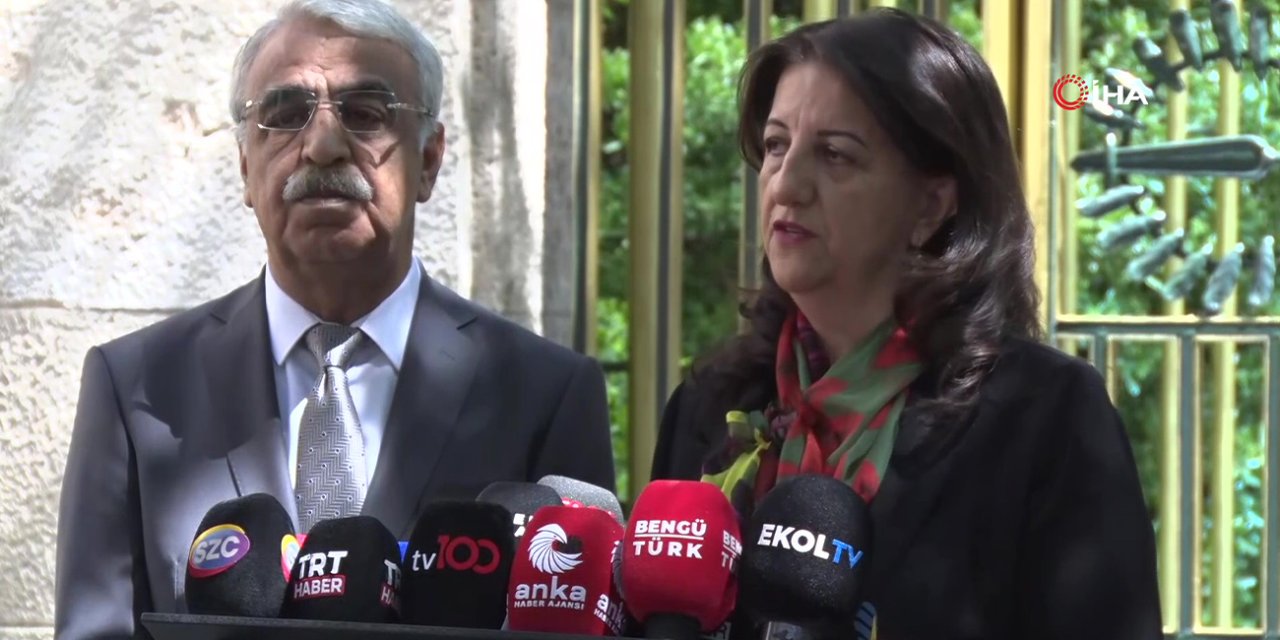DEM Parti heyeti, Öcalan ile görüşme sonrası açıklamalarda bulundu