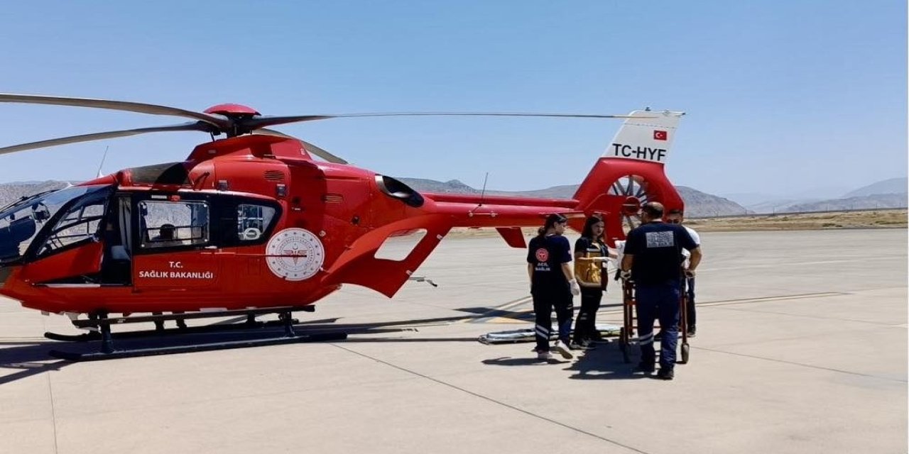 Ambulans Helikopter Cizreli Hasta Kadın İçin Havalandı