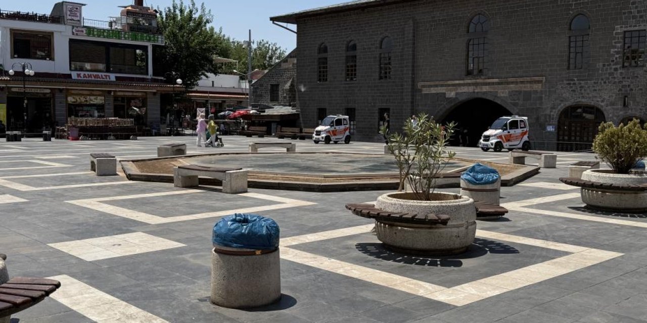Kavurucu sıcaklar Diyarbakır’da tarihi mekanları boşalttı