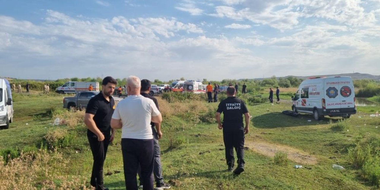 Kardeşini ve yakınını kurtarmak isterken Dicle Nehrinde kaybolan gencin cansız bedeni bulundu
