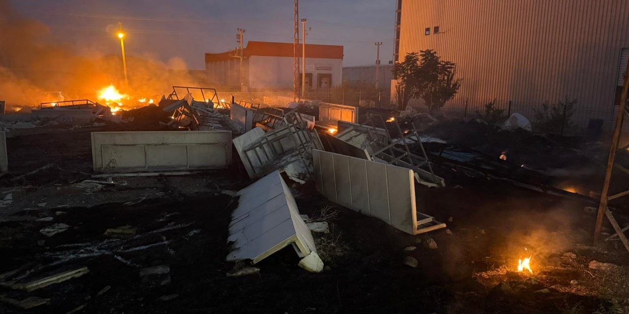 Cizre Organize Sanayi Bölgesi’nde Yangın