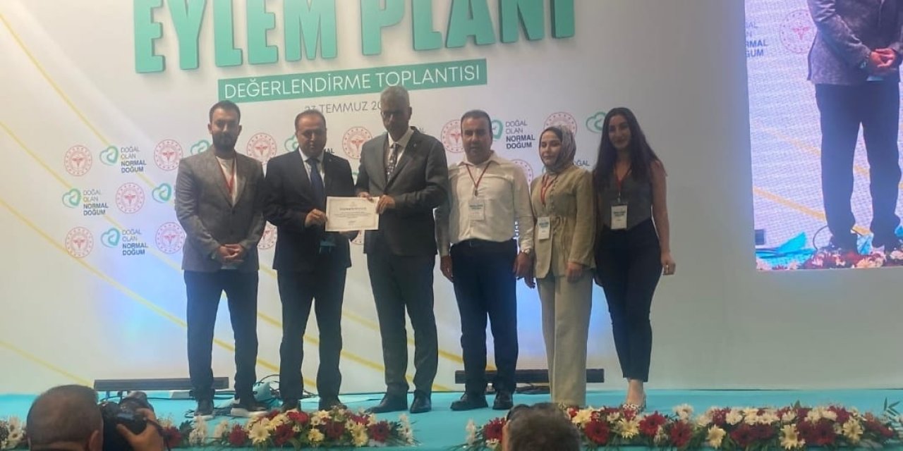 Şırnak En Başarılı İl Oldu! Ödülü Sağlık Bakanı Memişoğlu Verdi